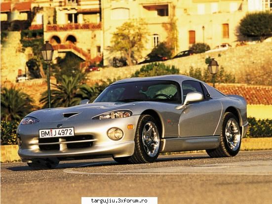 auto&moto dodge viper