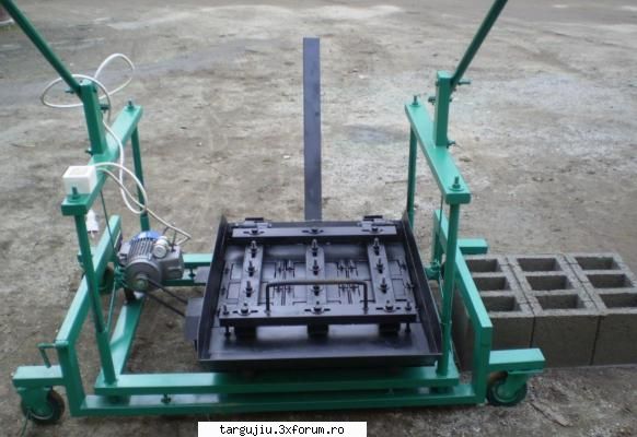 cumpar vibropresa  cu presare ,este dotata , in plus fata de vibropresa simpla , cu
un dispozitiv de