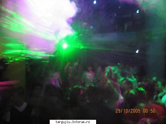 Friday night fever( ) - atomic_man - Societate