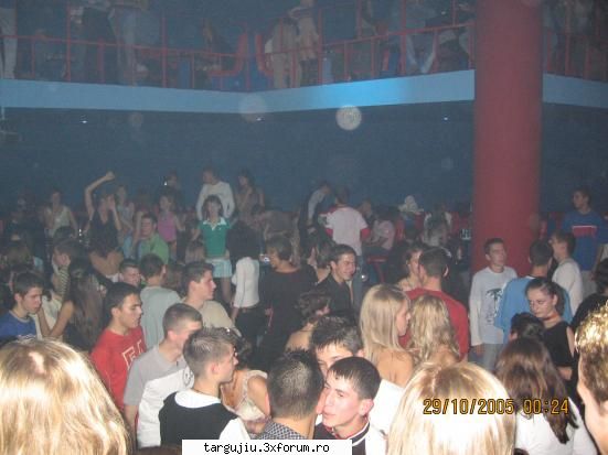 Friday night fever( ) - atomic_man - Societate