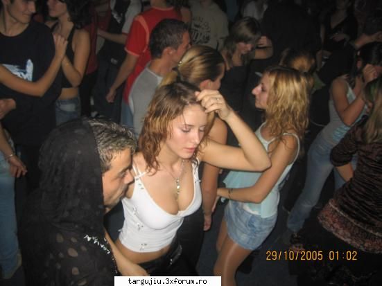 Friday night fever( ) - atomic_man - Societate