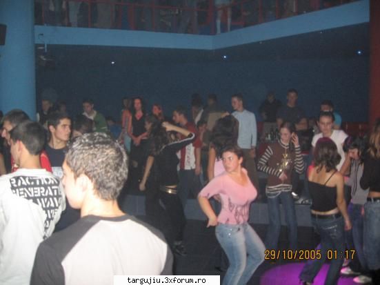 Friday night fever( ) - atomic_man - Societate