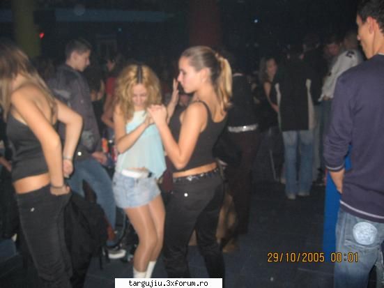 Friday night fever( ) - buna fetitza!!!! - Societate