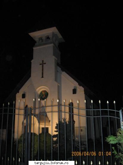 Poze de la Targu-jiu!!1 - Biserica Catolica - What's new in town